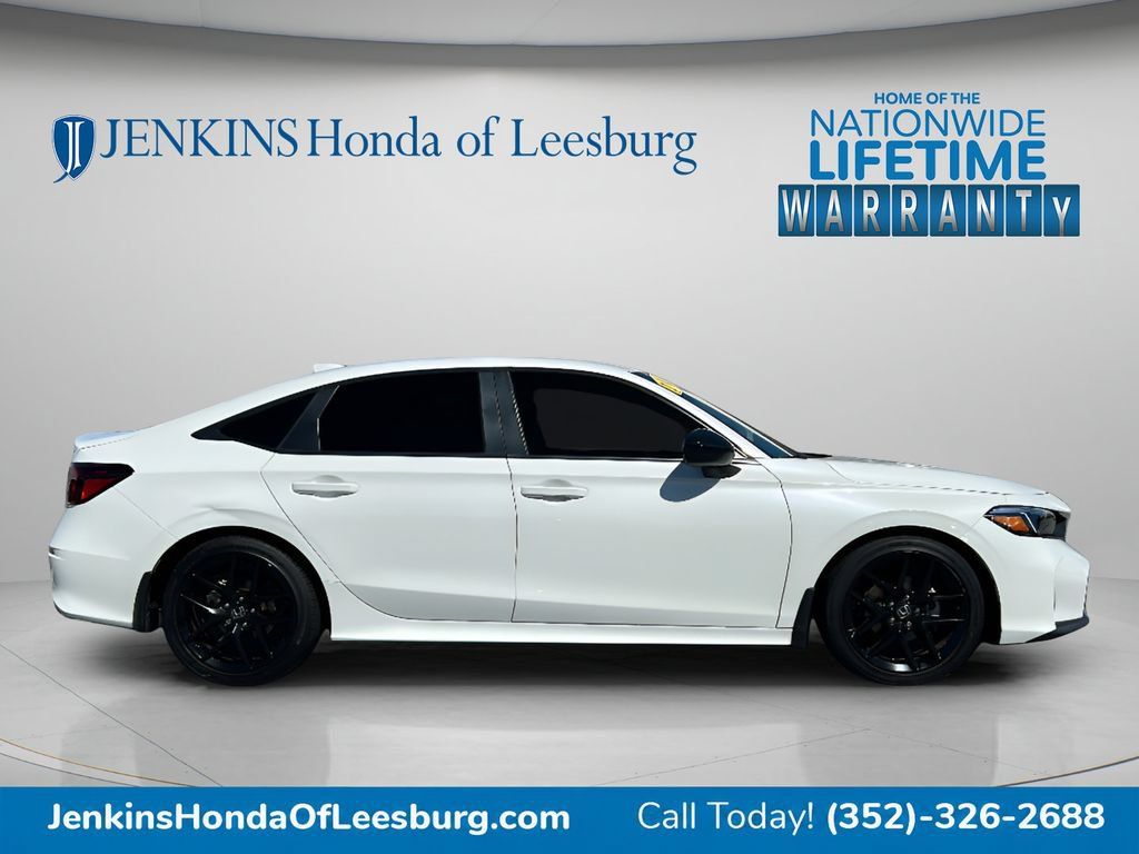 Used 2025 Honda Civic Sport image 2