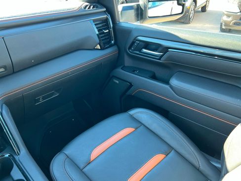 Certified 2025 GMC Sierra 2500 AT4 image 11
