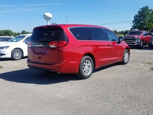 New 2026 Chrysler Voyager LX FWD image 4