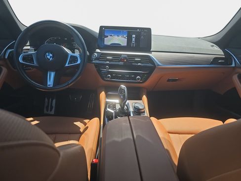 Used 2023 BMW 530i w/ M Sport Package RWD image 10
