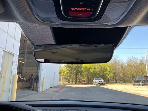 Used 2025 Hyundai Elantra Limited image 18