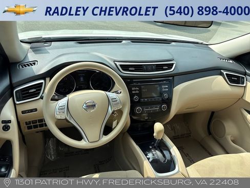 Used 2014 Nissan Rogue S FWD image 13