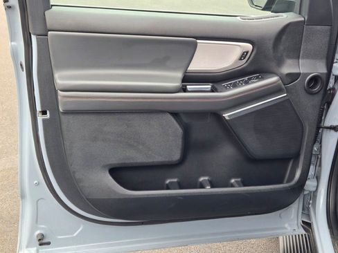 Certified 2025 Ford Expedition Active image 26