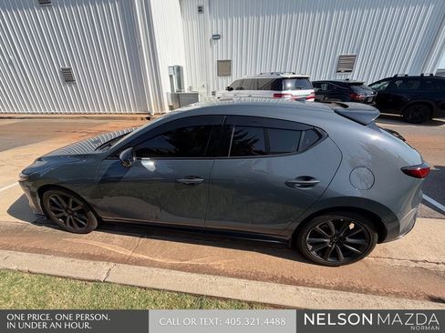Used 2024 MAZDA MAZDA3 Hatchback w/Premium Plus Pkg AWD/4WD image 9
