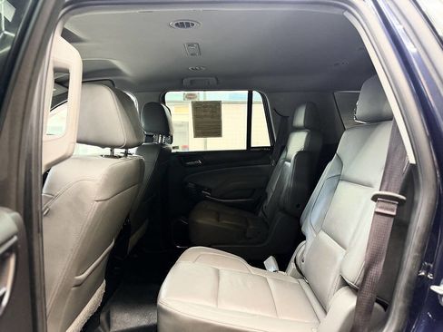 Used 2017 Chevrolet Tahoe LT w/ Luxury Package AWD/4WD image 18
