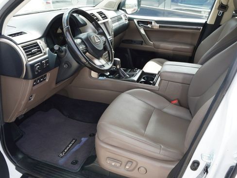 Used 2021 Lexus GX 460 Premium w/ Premium Plus Package image 8