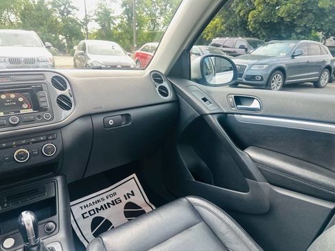 Used 2013 Volkswagen Tiguan SEL image 14