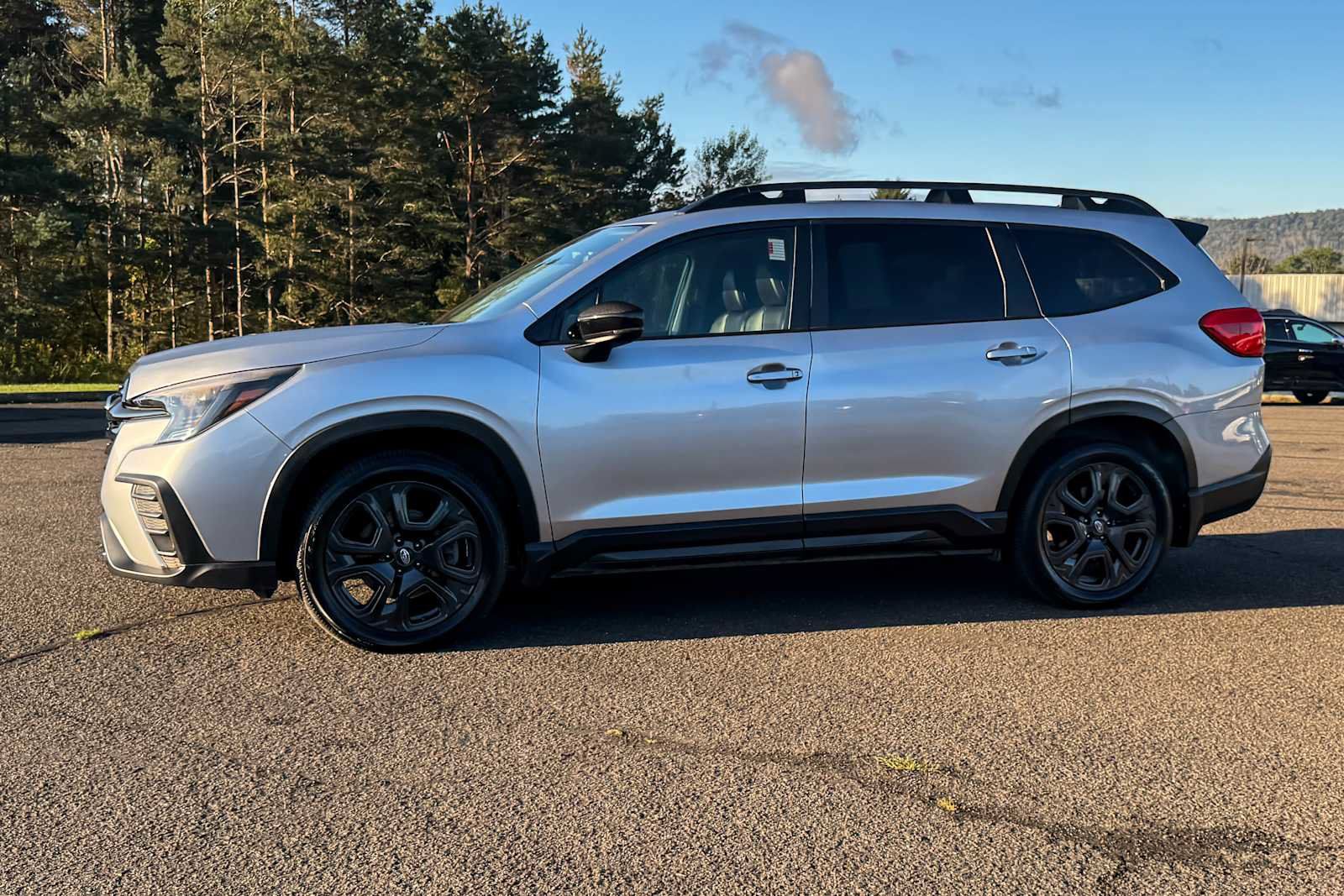 Used 2025 Subaru Ascent Bronze Edition w/ Onyx Package AWD/4WD image 5