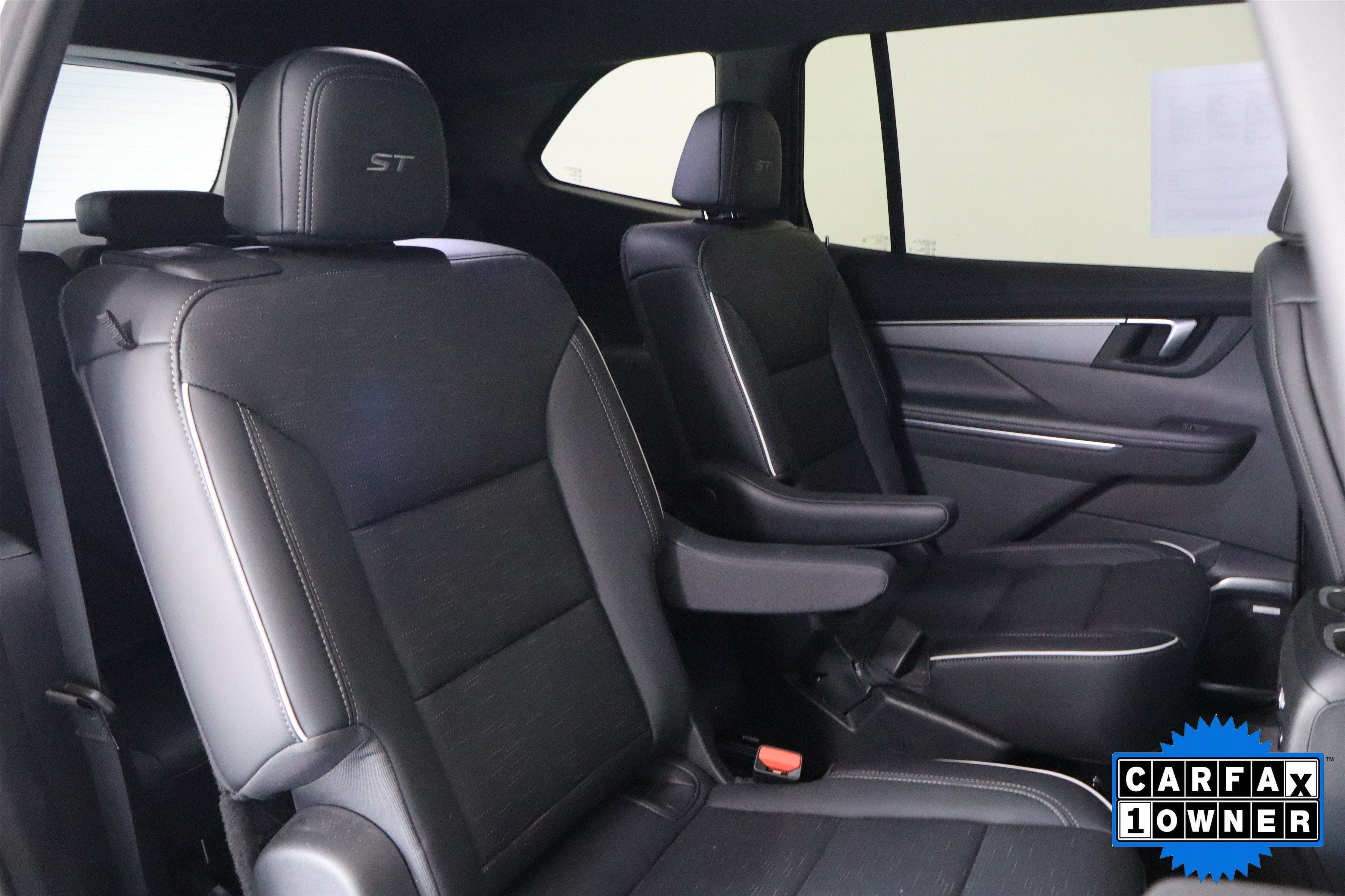 Used 2026 Buick Enclave Sport Touring FWD image 21