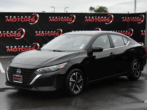 Used 2024 Nissan Sentra SV w/ All-Weather Package image 3