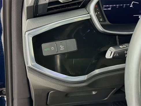 Used 2020 Audi Q3 2.0T Premium Plus image 11
