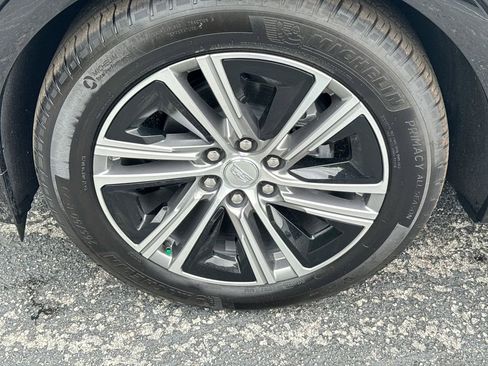 Used 2026 Cadillac Lyriq Luxury RWD image 12