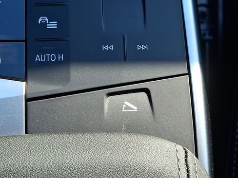 New 2026 BMW X1 xDrive28i w/ Technology Package image 16