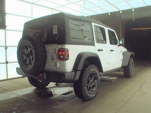 Used 2023 Jeep Wrangler Unlimited image 2
