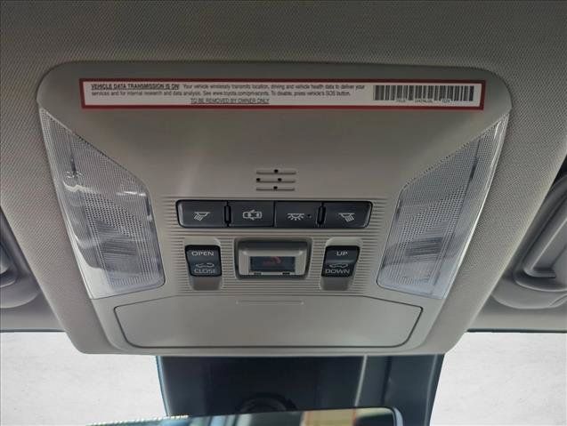 Certified 2020 Toyota RAV4 Limited w/ Limited Grade Weather Package AWD/4WD image 20