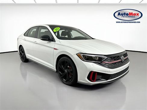 Used 2023 Volkswagen Jetta GLI Autobahn image 1