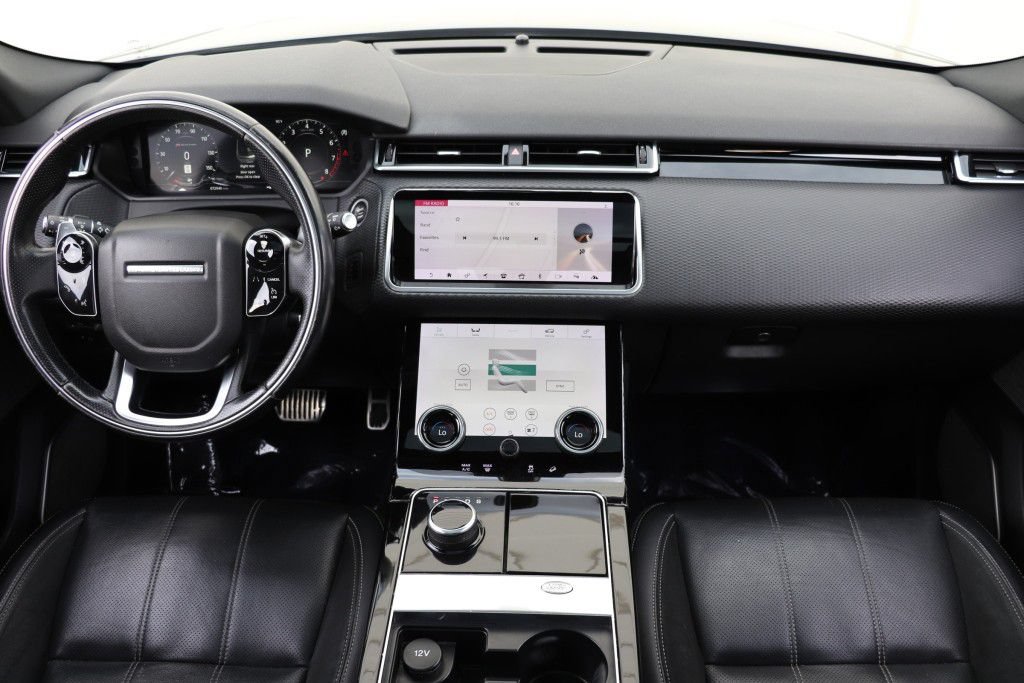 Used 2018 Land Rover Range Rover Velar R-Dynamic SE AWD/4WD image 45