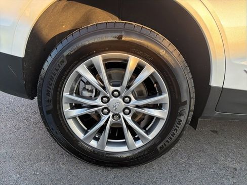 Used 2023 Cadillac XT5 Premium Luxury image 5