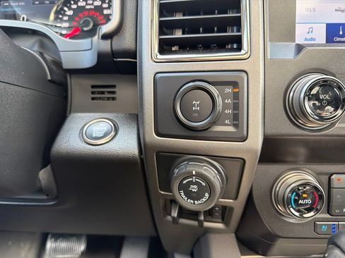 Used 2019 Ford F150 Raptor w/ Equipment Group 802A Luxury AWD/4WD image 28