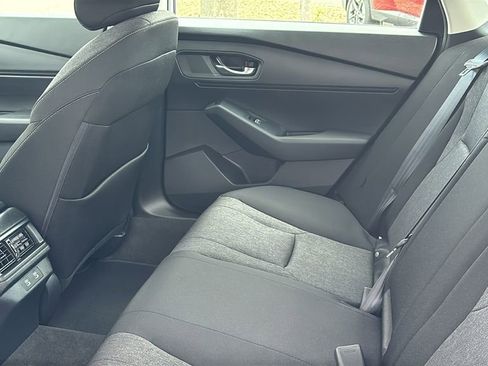 Certified 2025 Honda Accord SE image 29