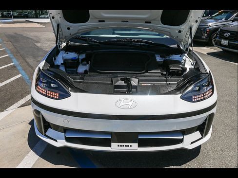 Certified 2023 Hyundai Ioniq 6 SEL RWD image 32