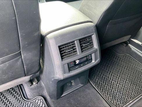 Used 2019 Volkswagen Atlas SE w/ Towing Package AWD/4WD image 25