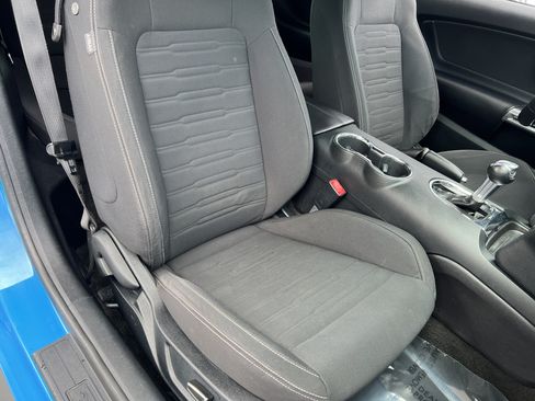 Used 2017 Ford Mustang GT w/ Black Accent Package RWD image 23
