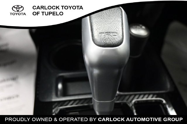 Used 2019 Toyota 4Runner TRD Off-Road AWD/4WD image 35