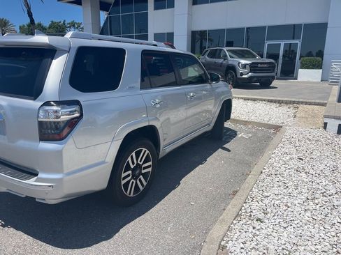 Used 2016 Toyota 4Runner Limited RWD image 4