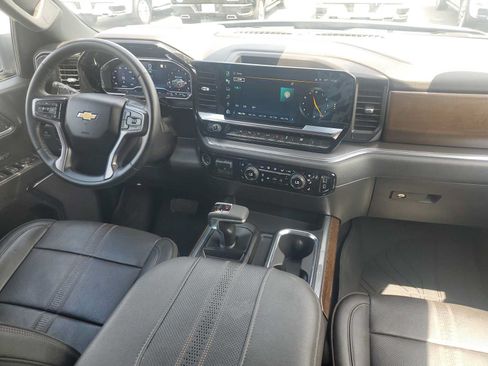 Used 2023 Chevrolet Silverado 1500 High Country w/ High Country Premium Package AWD/4WD image 19