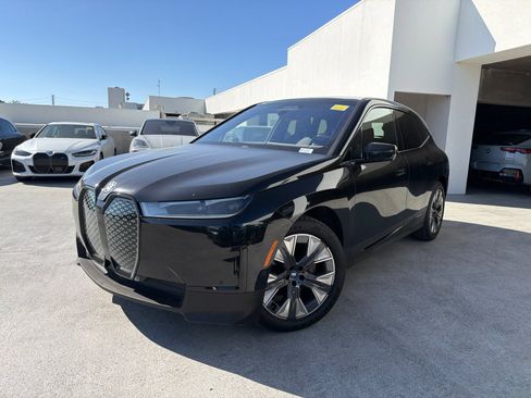 Certified 2024 BMW iX xDrive50 AWD/4WD image 3