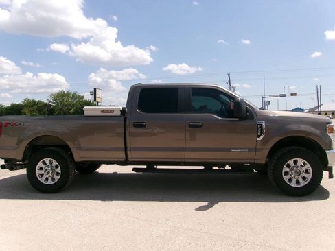 Used 2021 Ford F350 XL w/ STX Appearance Package AWD/4WD image 3