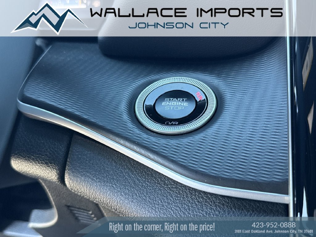 Used 2025 Jeep Grand Cherokee Laredo X w/ Luxury Tech Group I AWD/4WD image 22