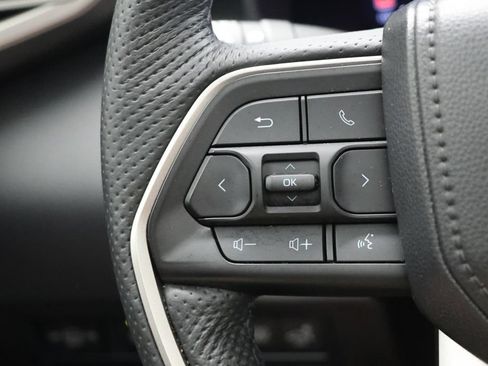 Used 2025 Toyota Sequoia Limited AWD/4WD image 20