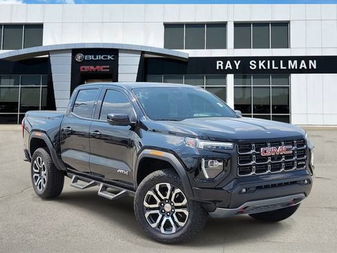 Used 2024 GMC Canyon AT4 w/ AT4 Premium Package AWD/4WD image 1