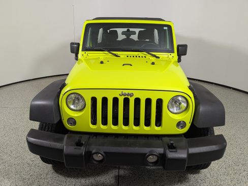 Used 2016 Jeep Wrangler Unlimited Sport w/ Connectivity Group AWD/4WD image 10