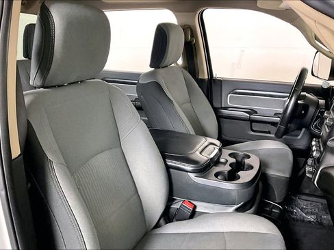 Used 2020 RAM 3500 Big Horn image 7