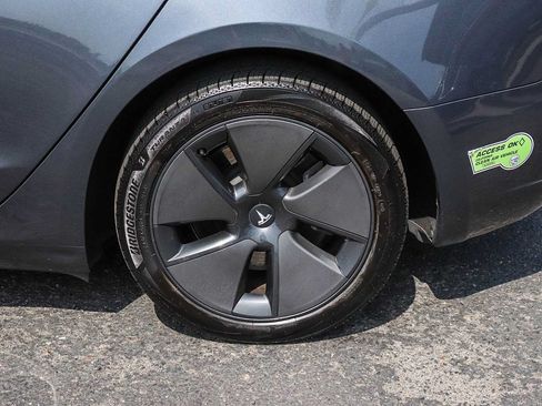 Used 2023 Tesla Model 3 Standard Range RWD image 13