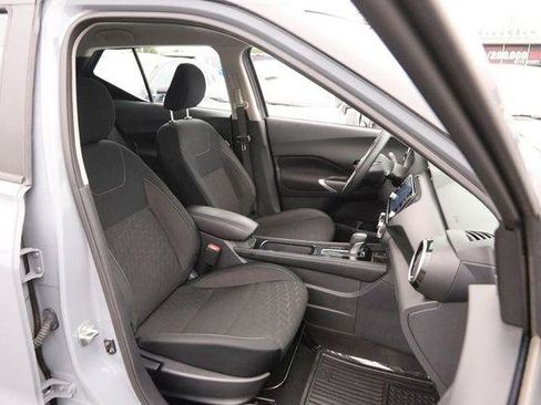 Used 2024 Nissan Kicks SV FWD image 25