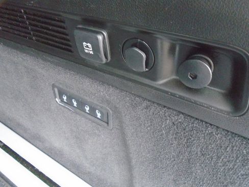 Used 2024 Jeep Grand Wagoneer L Series II w/ Quick Order Packagew 28T image 24