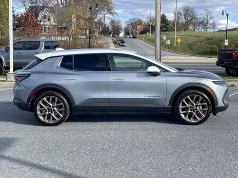 New 2026 Chevrolet Equinox EV LT w/ LPO, Tech Bronze Package image 8