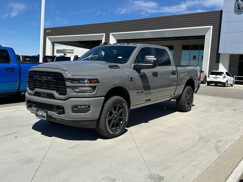 New 2026 RAM 2500 Big Horn AWD/4WD image 2