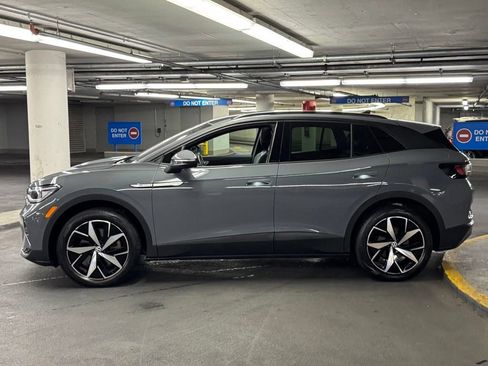Certified 2023 Volkswagen ID.4 Pro S AWD/4WD image 31