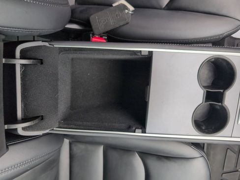 Used 2023 Tesla Model 3 Standard Range image 26