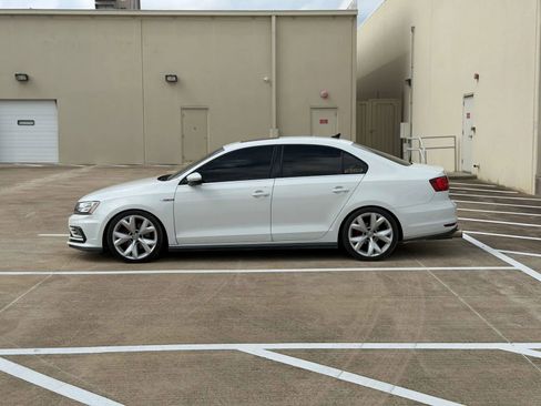 Used 2016 Volkswagen Jetta GLI SEL FWD image 5