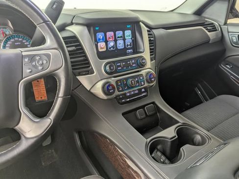Used 2017 GMC Yukon SLE AWD/4WD image 14