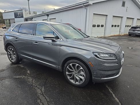 Used 2022 Lincoln Nautilus Reserve w/ Equipment Group 201A image 3