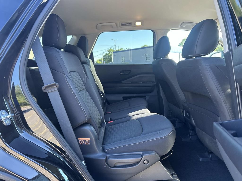 Certified 2024 Nissan Pathfinder S AWD/4WD image 14