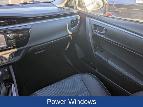 Used 2015 Toyota Corolla S image 16