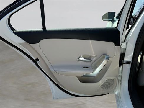 Used 2019 Mercedes-Benz A 220 image 24